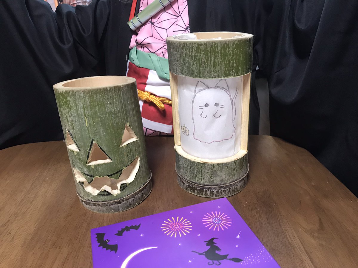 leaizu's tweet photo. 🎴竹ランタン パパと娘作 🎃
ロウソク🕯の優しい明かりにほっこりしました(´˘`＊)
#ハロウィン 🎃 #工作 #竹たけ 🎋 https://t.co/6croeIr0Cw