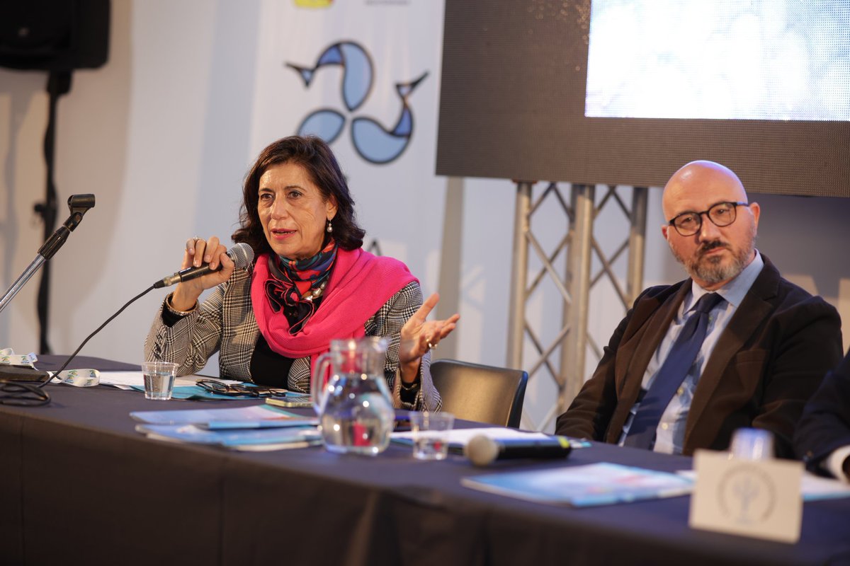 Blue Sea Land tweet media