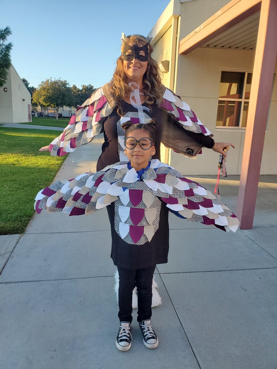 teamtreff's tweet photo. Cooley Fall Parade 2021! RAAD Zoo theme! We asked the students to join us this year! I saw a raccoon, a snunk, foxes, tigers, lions and bears oh my! Such a fun day to be in person enjoying the fun. #teamtreff #cooleypride #cougarspride #RAAD @CJUSDStudentSvc @ColtonJUSD https://t.co/cu8GG72IDK