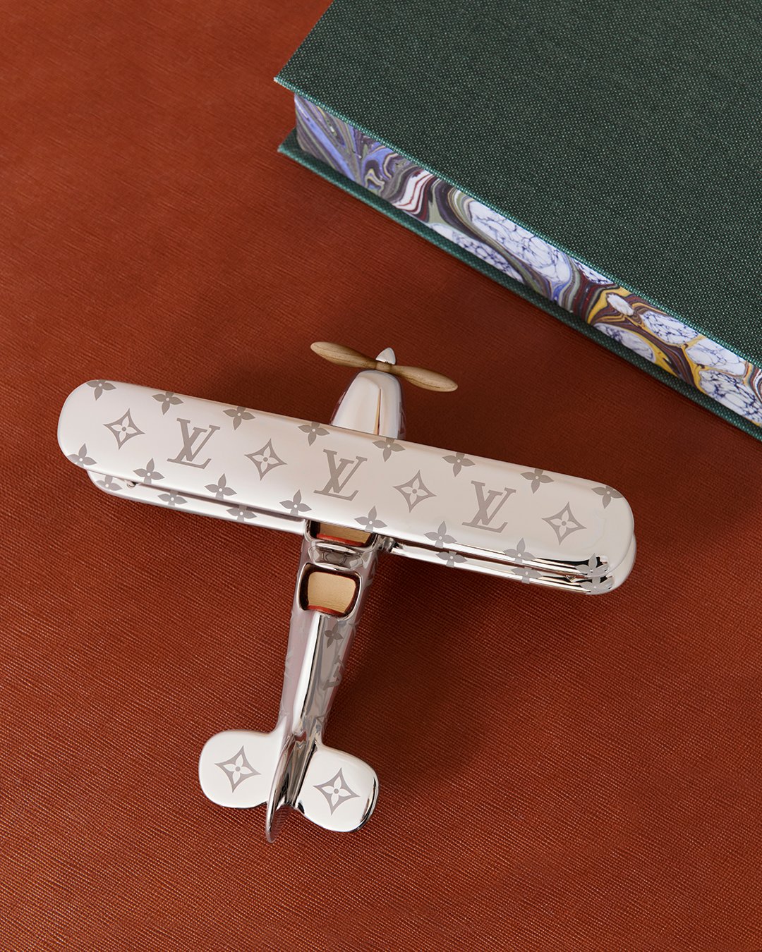 LV Louis Vuitton Airplane Pin Volez Vogez Voyagez