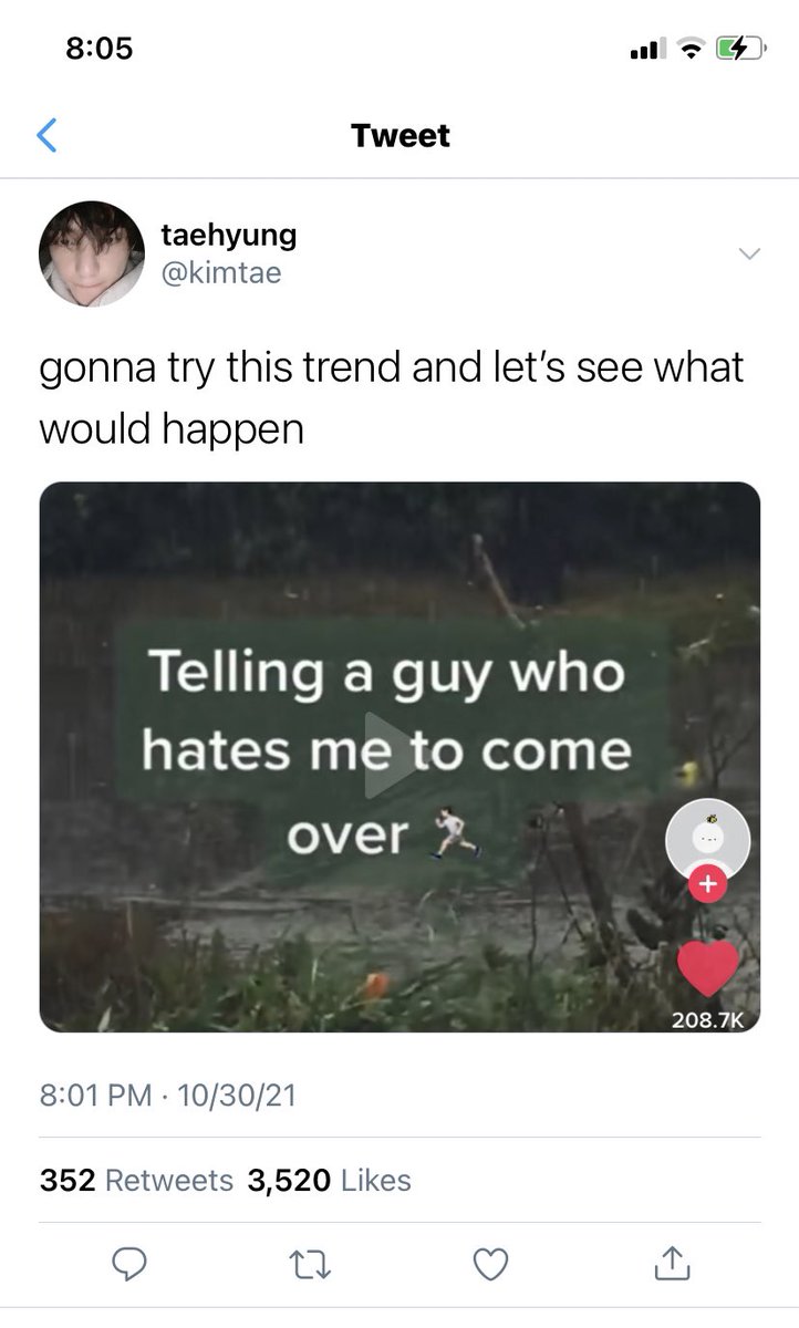 tkliham's tweet photo. a filo #taekookau where taehyung tried a tiktok trend: https://t.co/bOBIoRfrM7