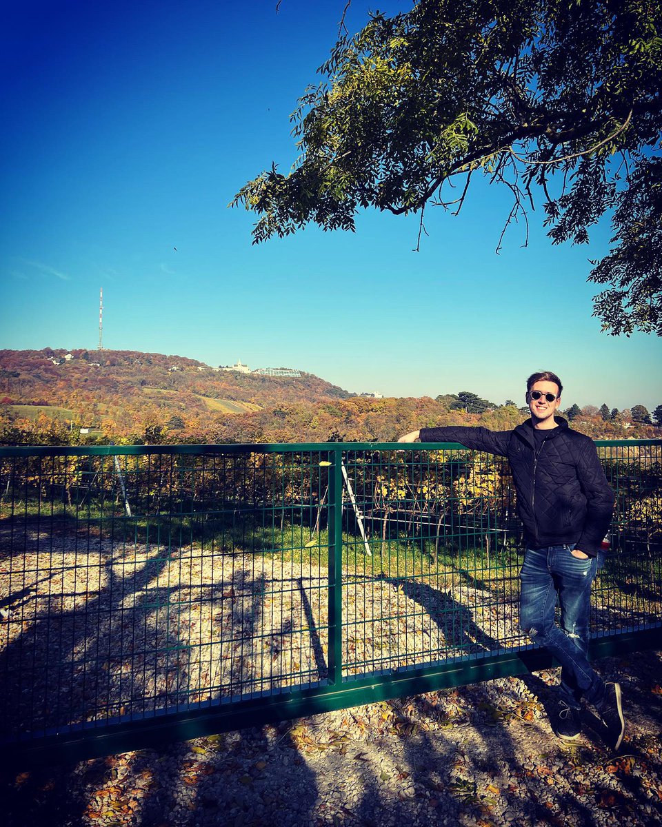 Noah the Polyglot ☕️ tweet media