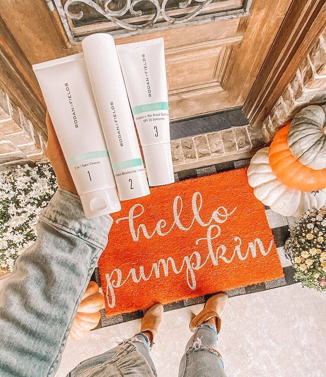 JenGallman's tweet photo. Hello, gourd-geous! ✨ 

Ready to fall back in love with your skin? Our Recharge Regimen defends against environmental + lifestyle stressors that can leave your skin looking dull, blotchy and dehydrated. 

Share this with someone who needs Recharge! https://t.co/blnKm3kJaA https://t.co/aj5zGJriNQ