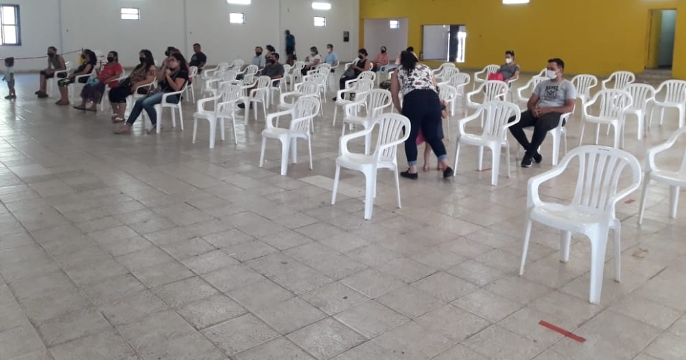 Escasa participación de personas en los locales de Vacunación en Luque dlvr.it/SBZqRs