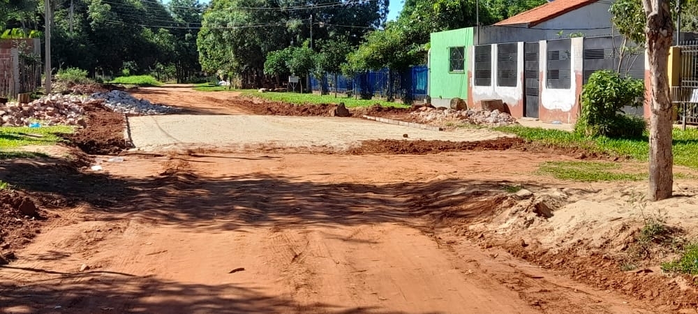 Oyente denuncia destrozo de calle en zona de Mora Cué dlvr.it/SBZqSV