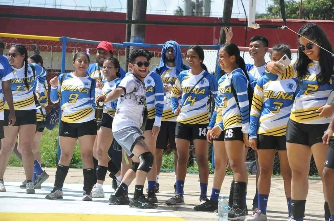 collvermat's tweet photo. RACCN, #Nicaragua 
Cuarto 4to Campeonato Regional de Voleibol en Puerto Cabeza.
#UnidadParaLaProsperidad
#UnidosEnVictorias https://t.co/n4itztNLKV