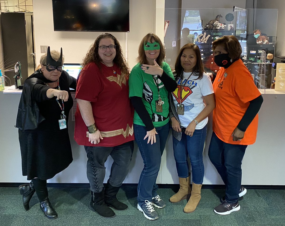 Michell18821615's tweet photo. Halloween Shenanigans at The Mountain to support SWAM is always a good time!!! https://t.co/oCd1DNAM0E
