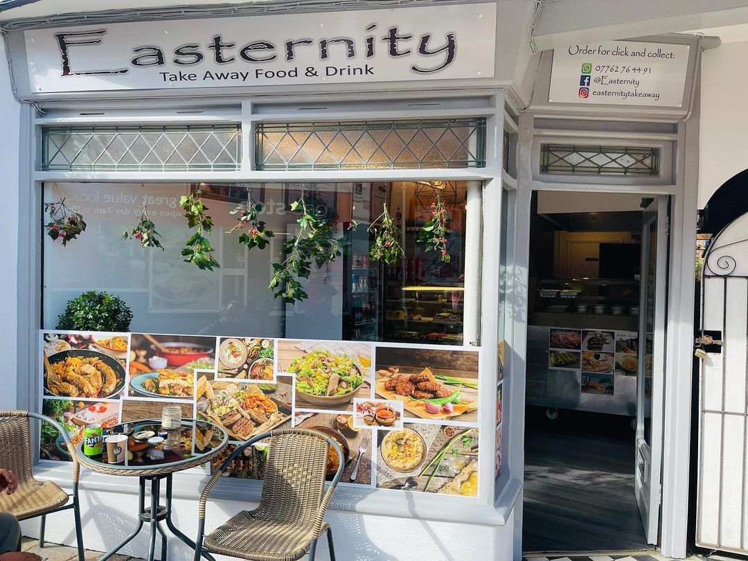 MaxSigns tweet media