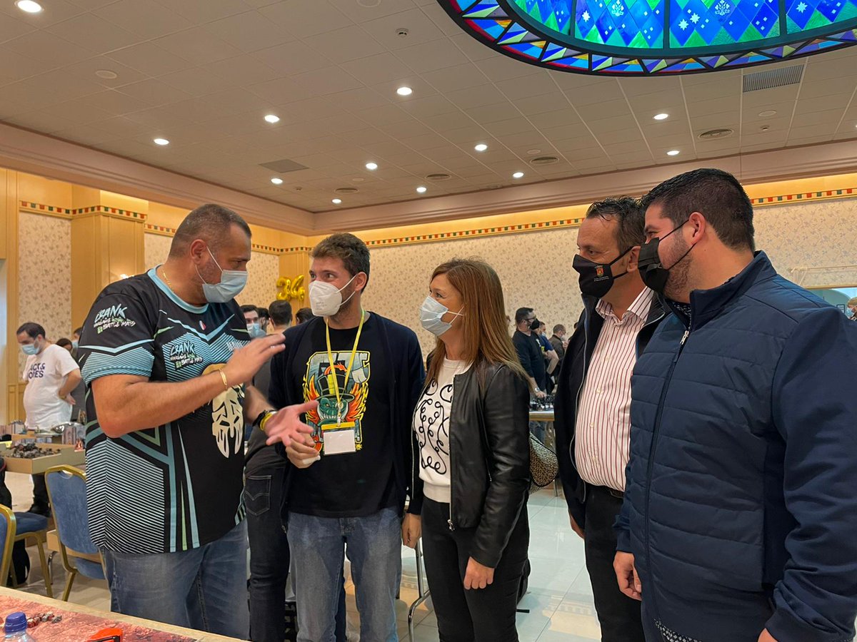 El GT Talavera Warhammer 40000, organizado por la tienda especializada ‘Invasión Talavera’ y ‘El Cobrador del Waaaagh!’ con el patrocinio del Ayuntamiento de Talavera, ha superado todas las previsiones con cerca de 1.200 personas, entre participantes, +