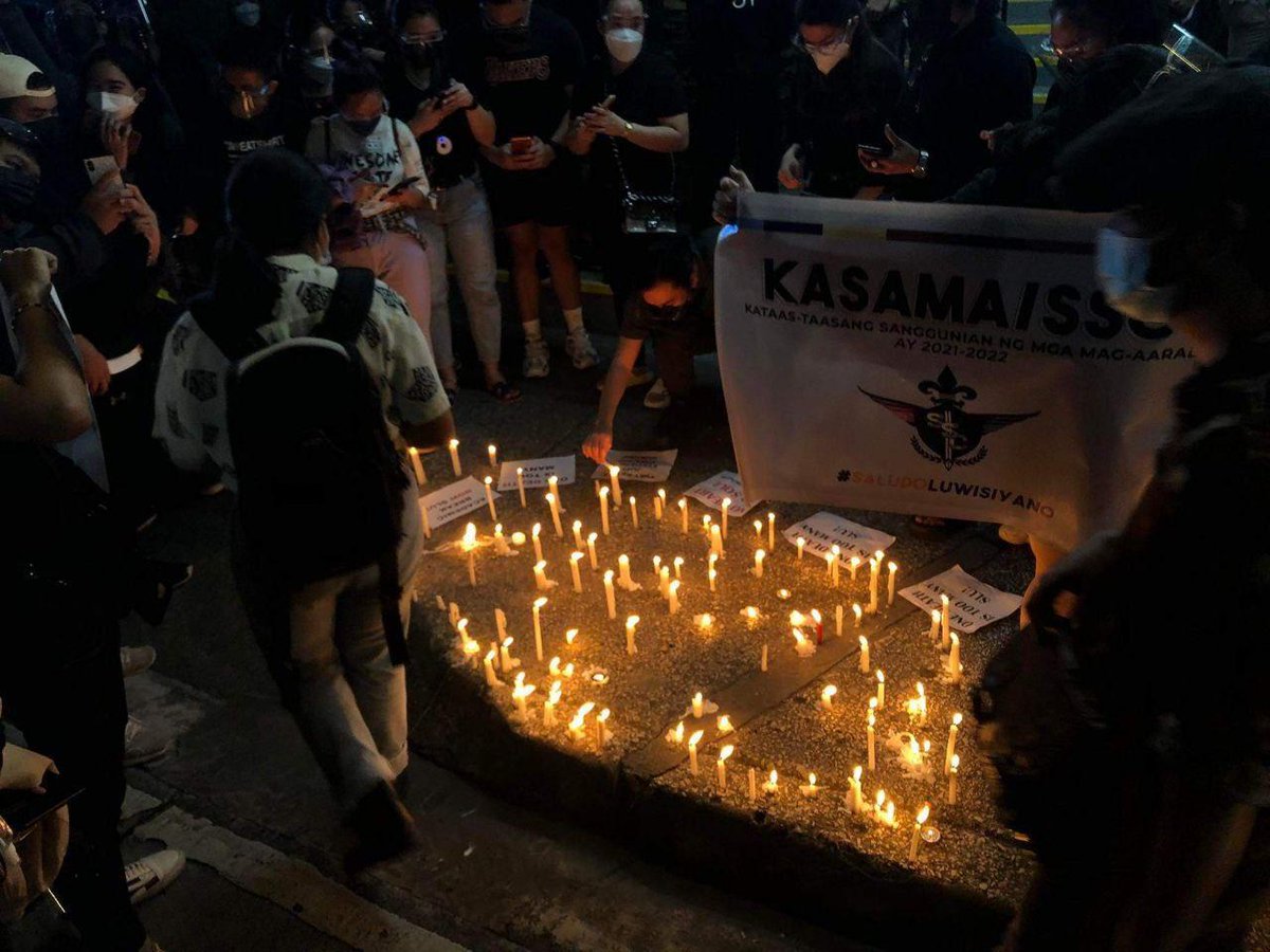 rapplerdotcom's tweet photo. 'ACADEMIC EASE NOW'

LOOK: Walang Iwanan Louisian Network and the Saint Louis University Supreme Student Council lead around 400 Louisians and students from Baguio City in a protest to demand a break from online classes and academic requirements. | via @Weng_De_Vera https://t.co/whLF9gMAdt