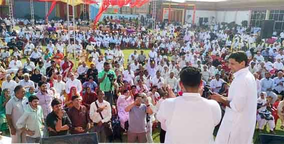 YogeshJagran's tweet photo. जनता का दिवाला निकालकर सरकार मना रही दिवाली : दीपेंद्र हुड्डा  https://t.co/JyCVuAQuFV https://t.co/oNM5Zc7qnG