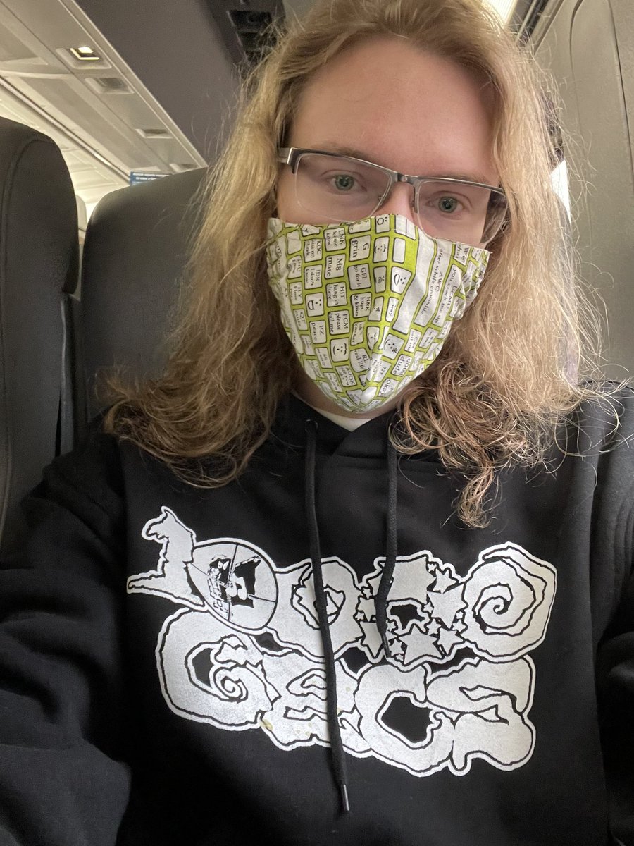 xx_hannah_xx's tweet photo. i got black and white hoodie https://t.co/GUEwzg9KCg