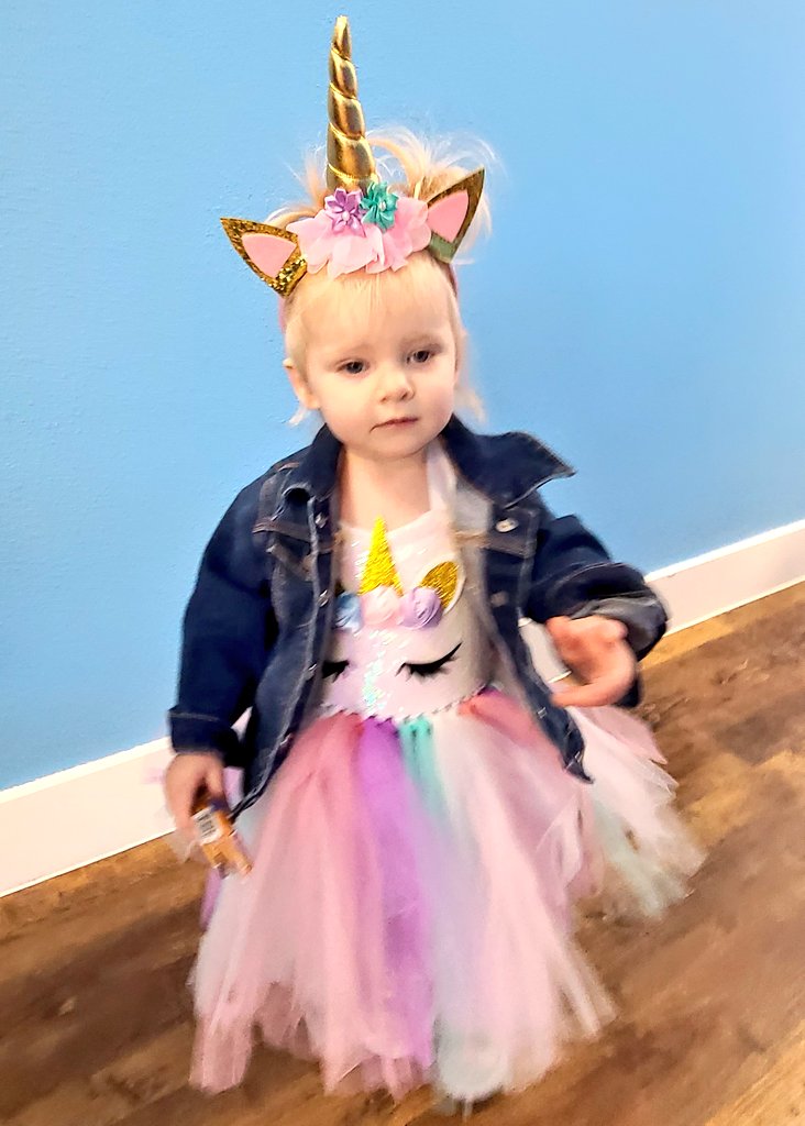NikaHarrell's tweet photo. Our Halloween Happiness! @excelsior_prep https://t.co/AXVNI7iM4w