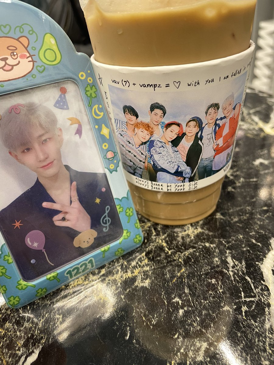 MarshmalLou1221's tweet photo. VAMPZ if you can please go visit the cafe 🥰 @VavCash @twt_VAV 

#vav https://t.co/CTVZYQ6jHZ
