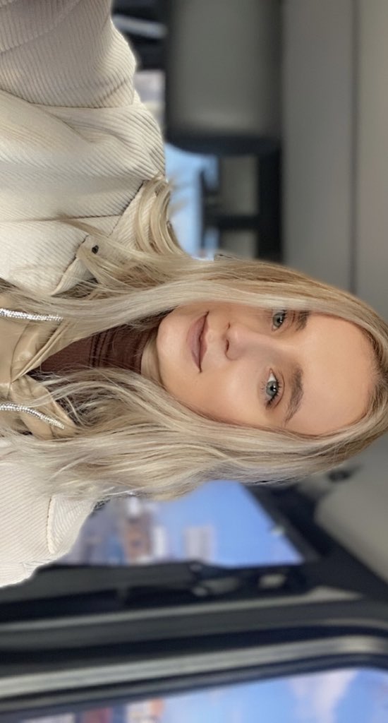 tasyromanova's tweet photo. Идеальный солнечный день для селфи 🥰 https://t.co/i2seUF8kBK