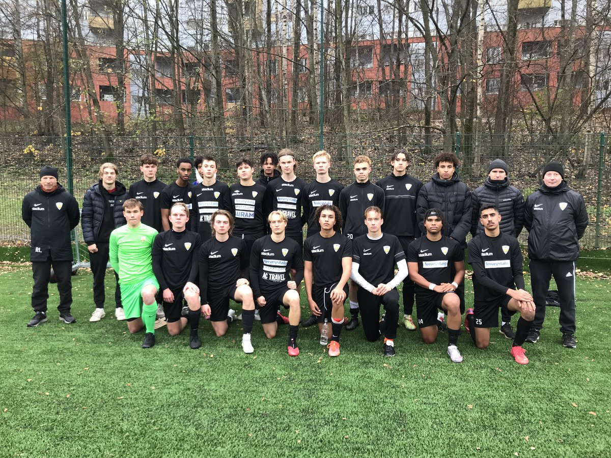 Kausi paketissa ja sijoitus lopulta 14. sekä paikka varmistettuna taas ASM karsintaan ensi keväänä. Kauden parhaina palkittiin lahjakortilla: #4 Juuso Lehmuskallio #44 Fonkah Alakotila sekä molemmat maalivahdit #1 Nikke Vesterinen ja #3 Waldemar Hellbom <a href="/kapylanpallo/">Käpylän Pallo</a> #gokäpa