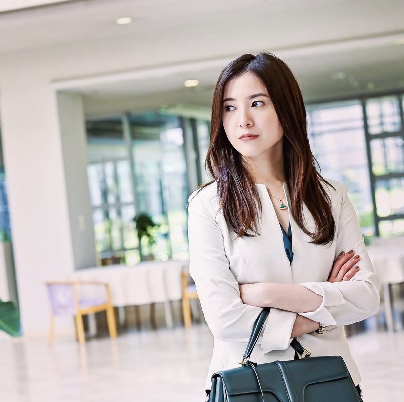 吉高由里子ちゃんのお洋服が好み過ぎて毎週楽しみにしてる☺️感化され