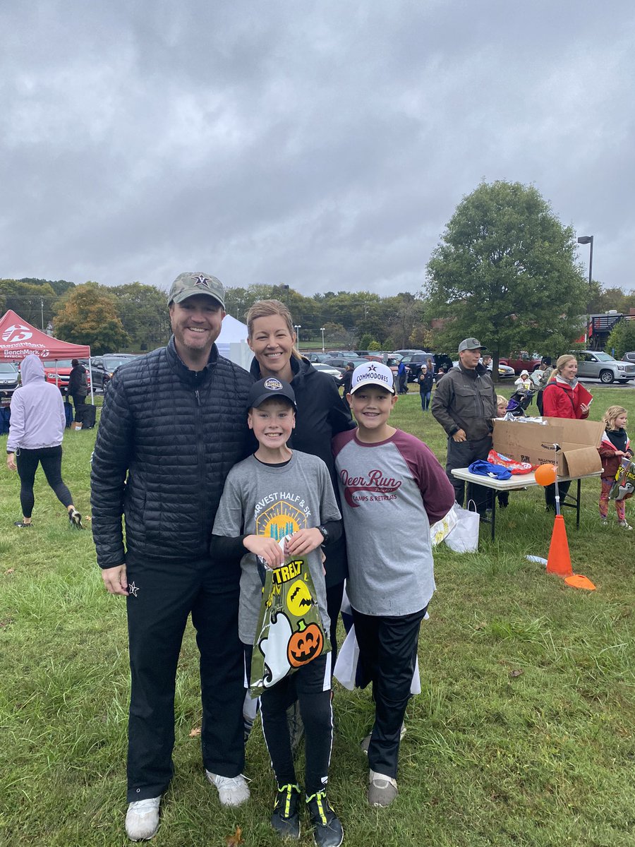 tmcclelland's tweet photo. My old son, Lawson ran his first ever race this morning. It was a 1K Kids Fun Run part of the Brentwood Harvest Half and 5K. Adam, one of his best friends from school ran with him. Proud of my LawDog! 😊👊🏼

#KidsFunRun #1KRun #BrentwoodTN #YMCA https://t.co/utHPmr7nyN