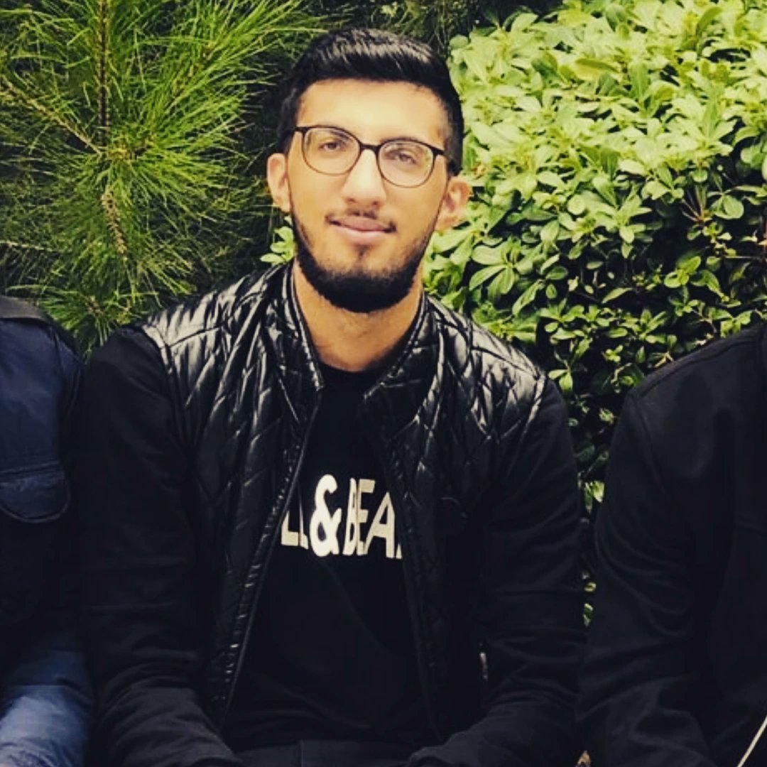 Azimov_032 tweet media