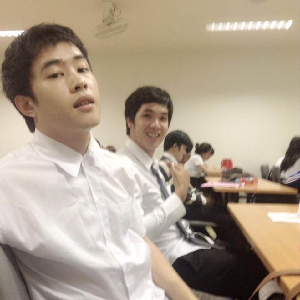 toptop_oL's tweet photo. ใครอ่ะ https://t.co/MPZDfVJ2Kv