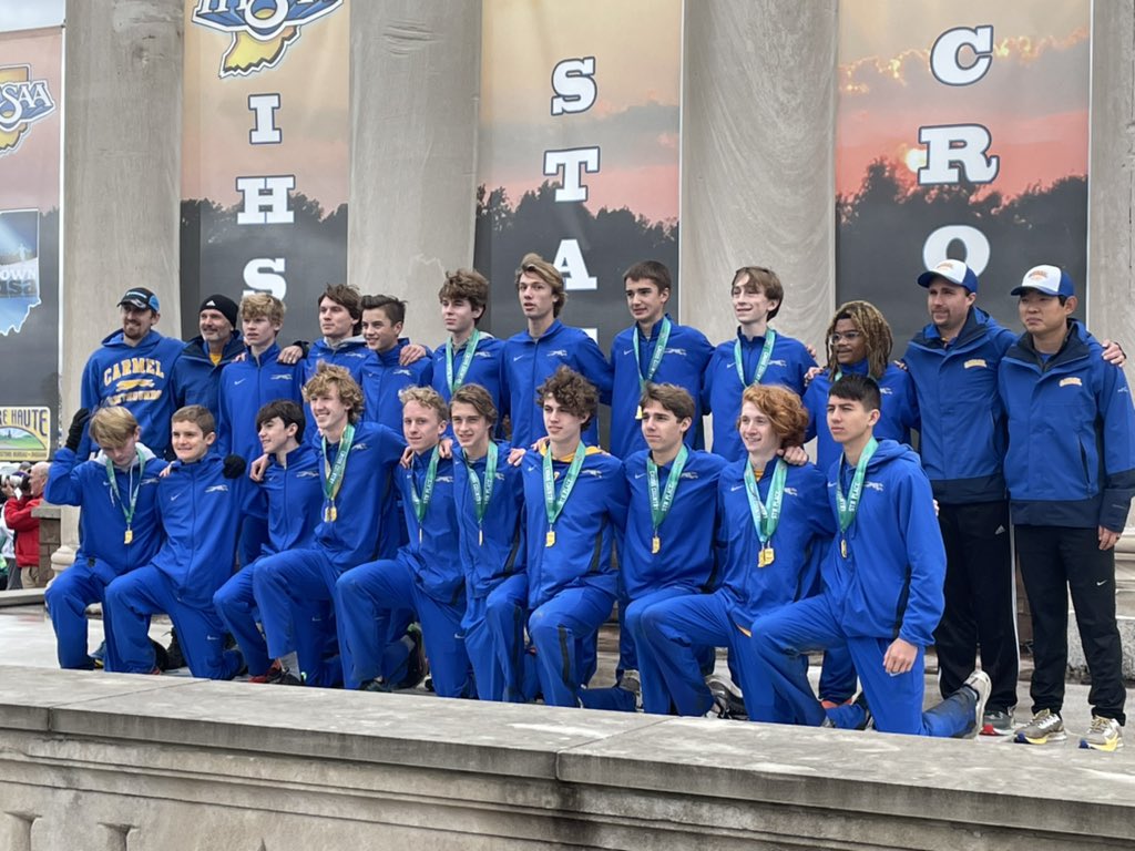 Boys CC place 5th in the state on a sloppy tough course - proud of your efforts! Congrats Greyhounds!