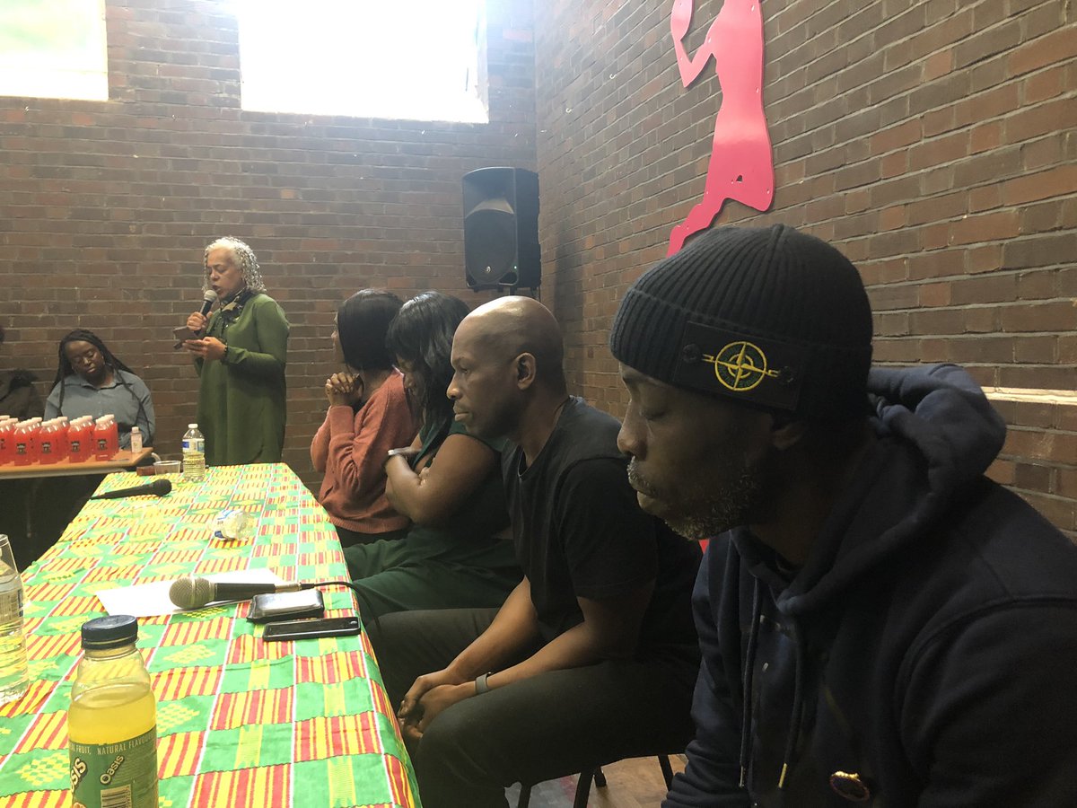 MalikGul's tweet photo. Great community event @BlackWandsworth Was pleased to join panel alongside @mowords @i_need_ @BeeKemiA @CicJct strong, proud black people, standing together to make a difference - to end race discrimination; human rights &amp; justice for our communities #BHM #EnoughISEnough https://t.co/ztzveJS8zW