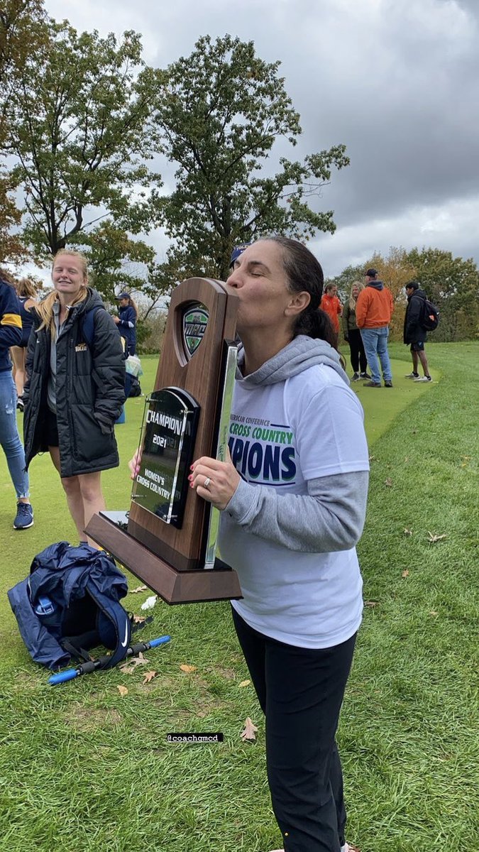 ToledoRockets's tweet photo. Feels good to be Champs!! 🚀 https://t.co/IGbTpHcBab