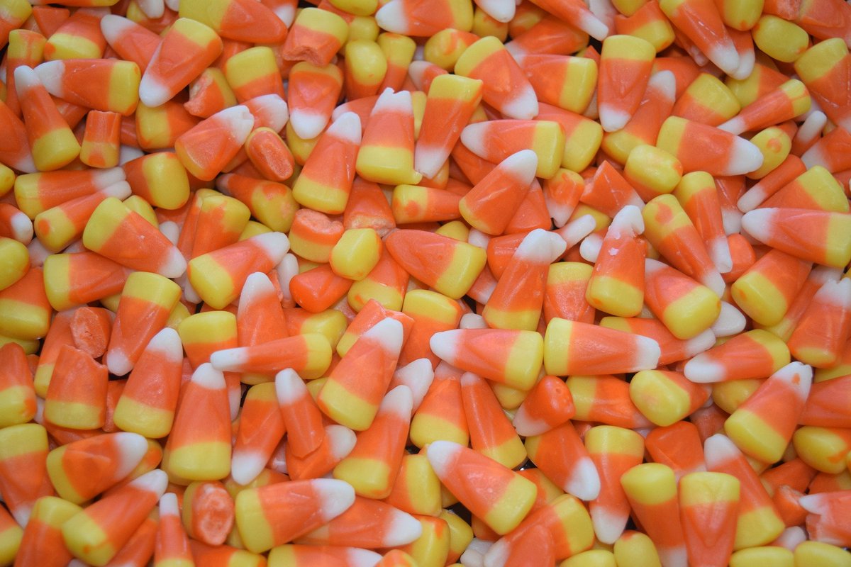 stltaxi's tweet photo. It's #NationalCandyCornDay! What do you think? Are they a tasty treat or better as a decoration? https://t.co/zcgc8nTFfm