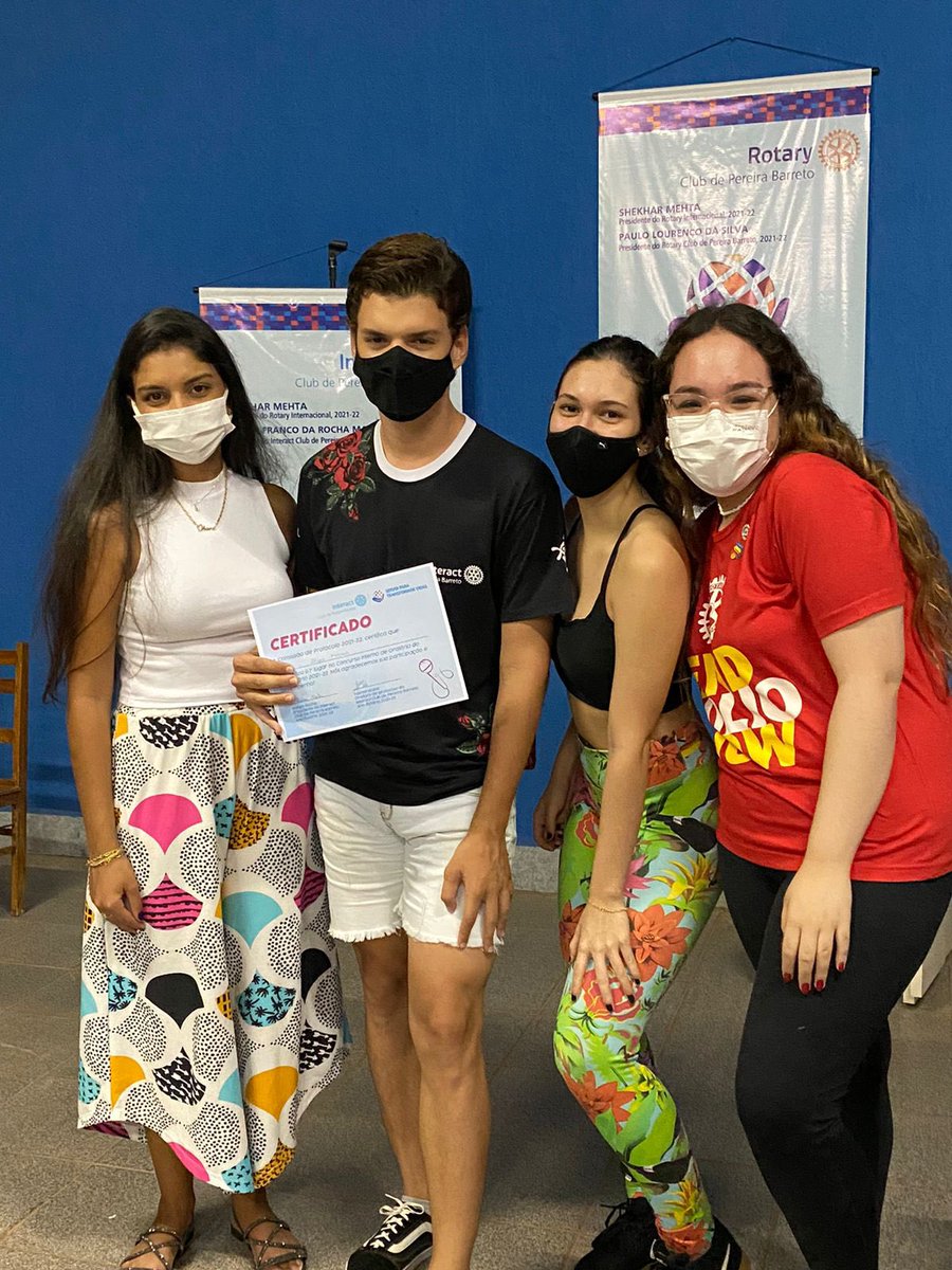 interactpb's tweet image. Na noite do dia 27/10, nós do Interact Club de Pereira Barreto realizamos o Concurso Interno de Oratória do Ano Rotário 2021-22.

Agradecemos à todos os nossos sócios que participaram do concurso, e gostaríamos de parabenizar o companheiro Gligor pelo 1° lugar!