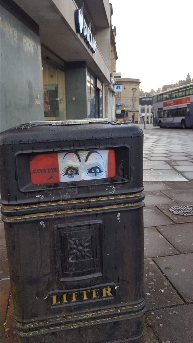 Happy Halloween.🎃Here is an old art installation I did probably about 5 years ago in Bristol.@BristolBestof #it  @StephenKing @StreetArtUtopia @topstreetart @StreetArtFrance @bristol247 @streetartUS @bbcrb @globalstreetart @graffitistreet @artnet #urbanvibescommunity @SkyArts