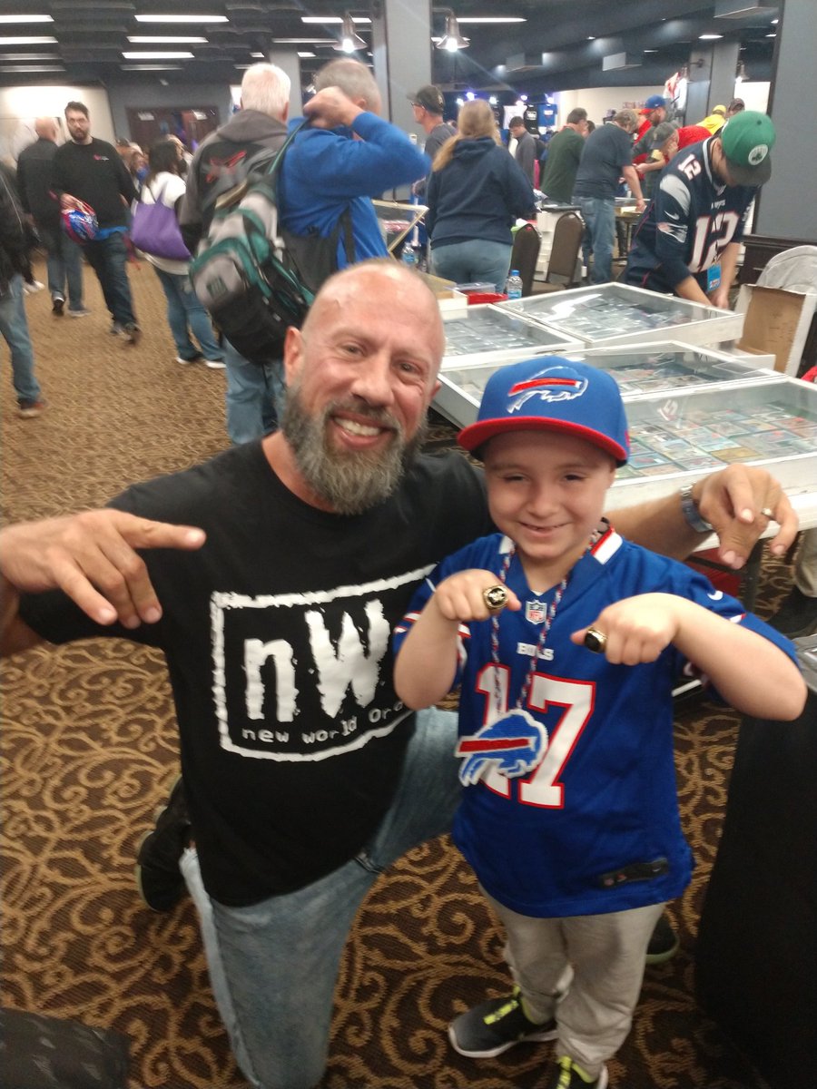 T&MFarrell tweet media