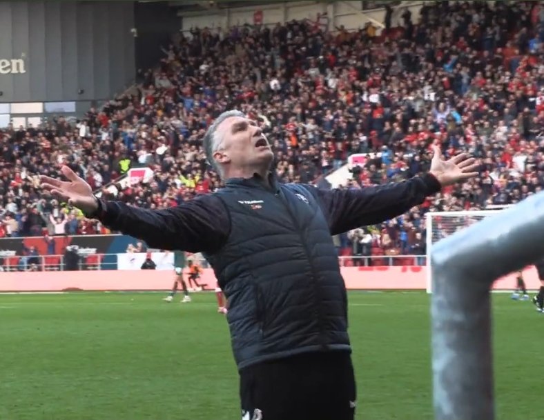 BenMeadBCFC's tweet photo. Good Evening 👋

#NigelPearsonsCiderArmy #BristolCity https://t.co/QRFfB8F1yb