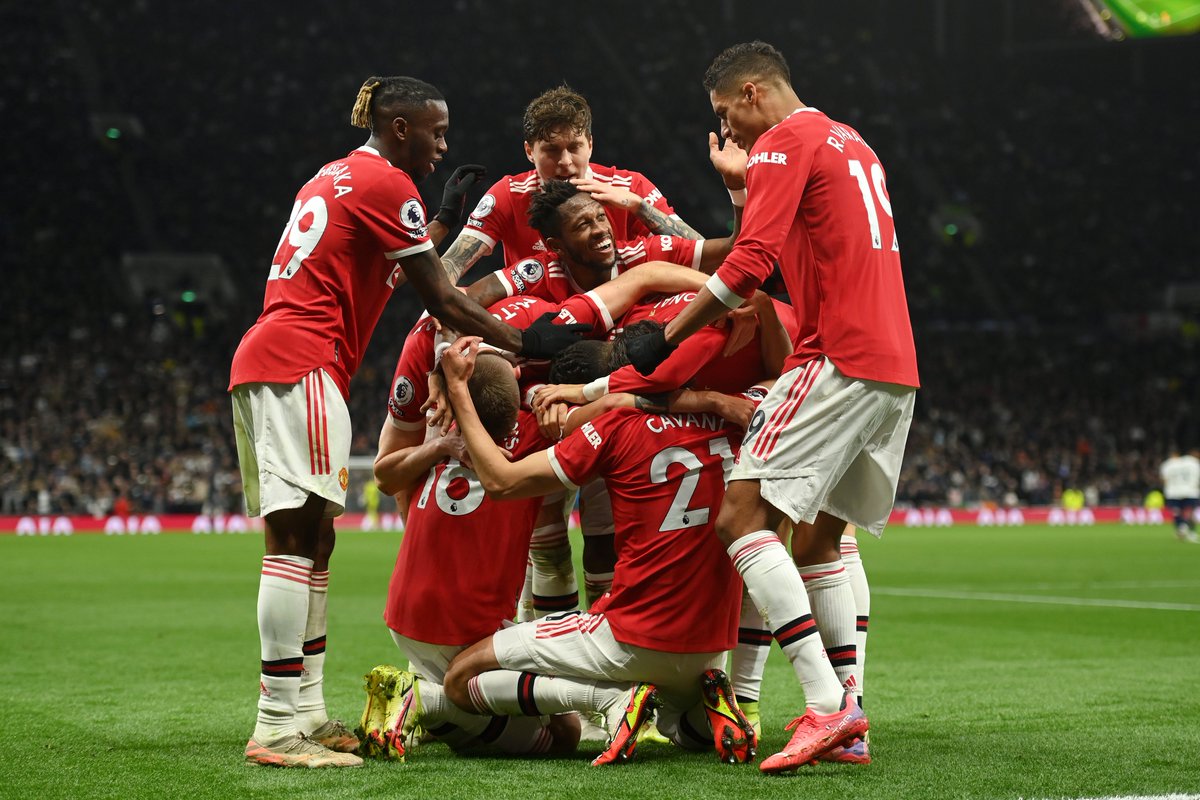 footballontnt's tweet photo. Crisis? What crisis? 🤷‍♂️

Man Utd bounce back with a huge win over Spurs 👏 https://t.co/7pF3HAS0OF