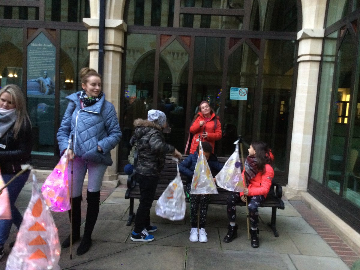 Y4StJamesNN5's tweet photo. Getting ready for the Divali parade https://t.co/JcFhrv31dT