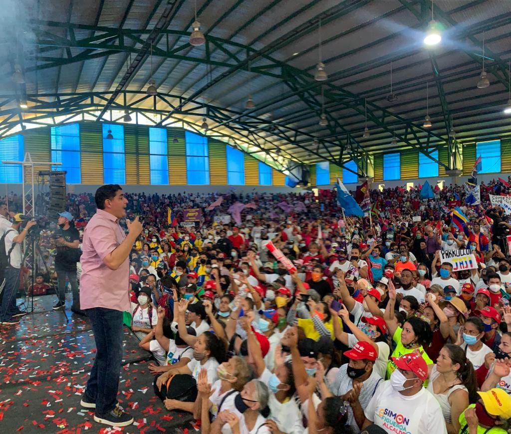 ivanrive3's tweet photo. #30oct El pueblo merideño respira aroma a cambio, a triunfo,  a felicidad y a victoria.

Con el más profundo sentimiento revolucionario, el pueblo de Mérida le dio la bienvenida a su candidato a la gobernación del estado Mérida por el @PartidoPSUV y el GPP, @JEHYSONGUZMAN. 1/2 https://t.co/lG017z4iPw
