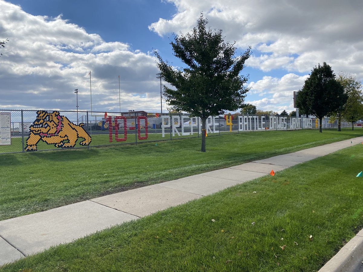 kholc8's tweet photo. Batavia Bulldog Football Week 11…Playoffs, Round 2 against Chicago Mt Carmel! “10-0 Prepare ‘4’ Battle….Dawgs Want More!! #Playoffs” @BataviaFootball @bataviacups @BataviaHS @BataviaAthletic https://t.co/dIC1l7TiGv