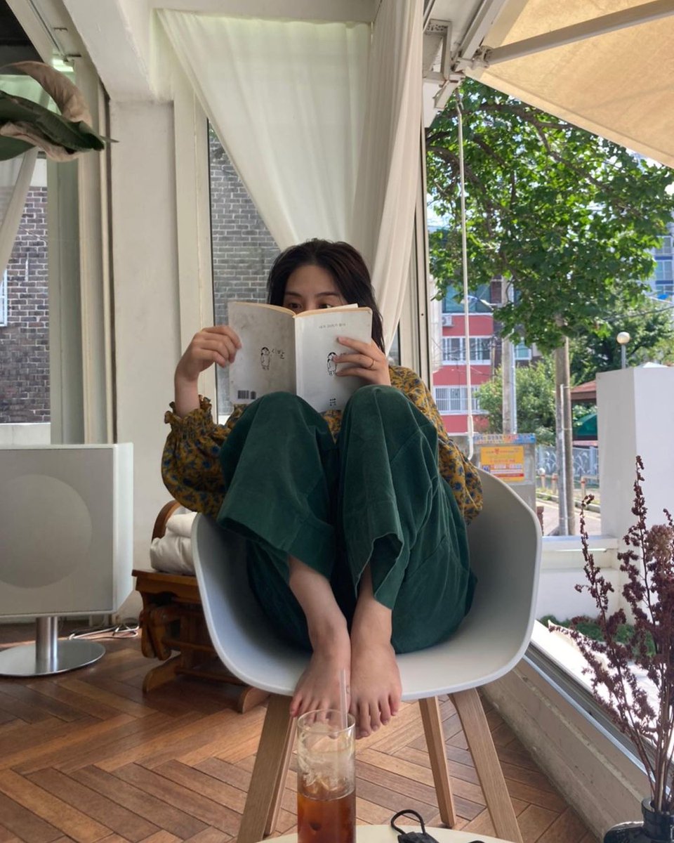 kwonminapicts's tweet photo. The category is... Girlfriend material 💫 https://t.co/zplUmWzCHB