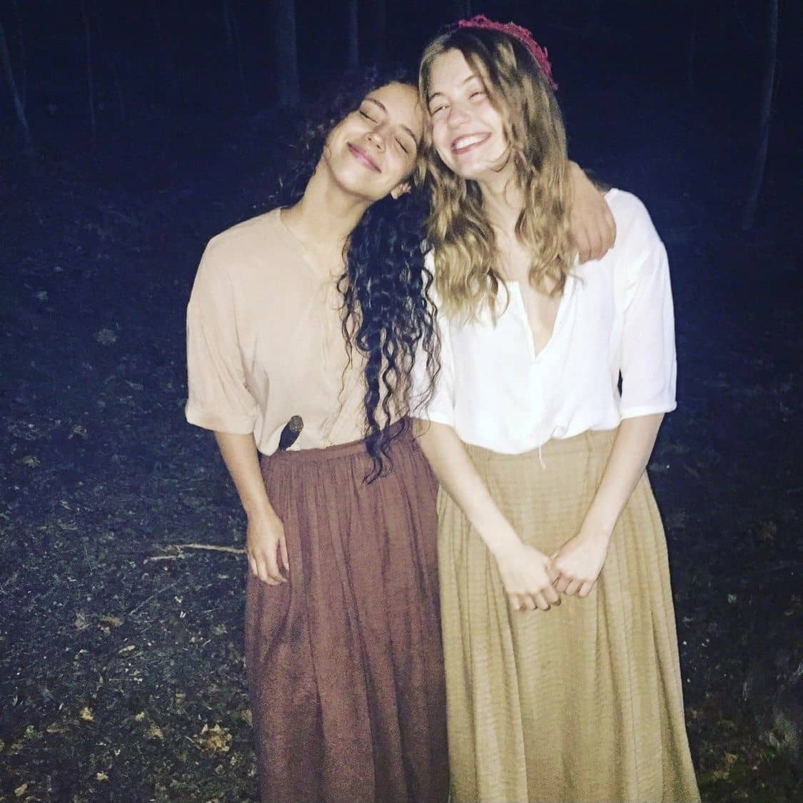 deliriompodcast's tweet photo. Un poco de Kiana y Olivia, algunas del backstage y otras del photoshoot.
En fin, un poco de todo.
Escuchan el episodio acΓ‘ ππ½
https://t.co/wFxZm0zIr9
#fearstreet1994 #fearstreet #deenaandsam #samanddeena https://t.co/3lXiAHY2qH