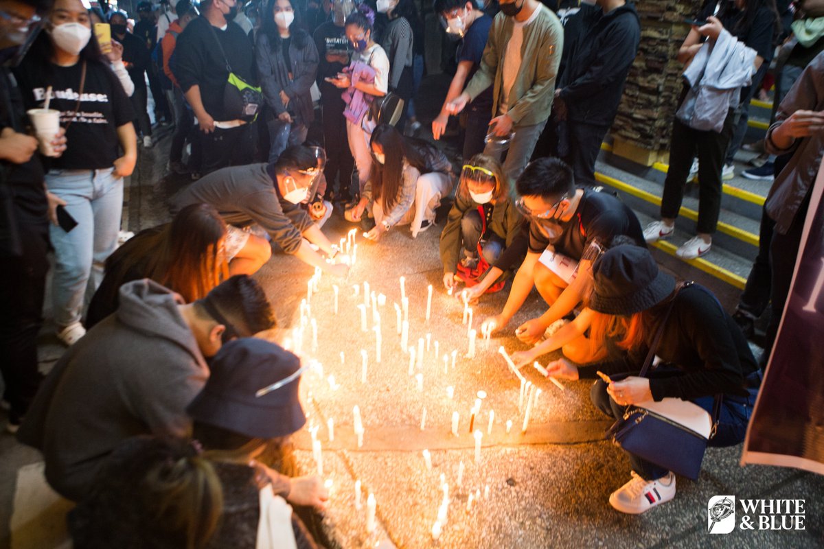 ABSCBNNews's tweet photo. LOOK: Saint Louis University students in Baguio City hold a candle-lighting protest on Saturday, urging school officials to let them take a break from academic requirements. (📸: White and Blue SLU) | via @kennedyzcaacbay https://t.co/pEFTWigDwu
