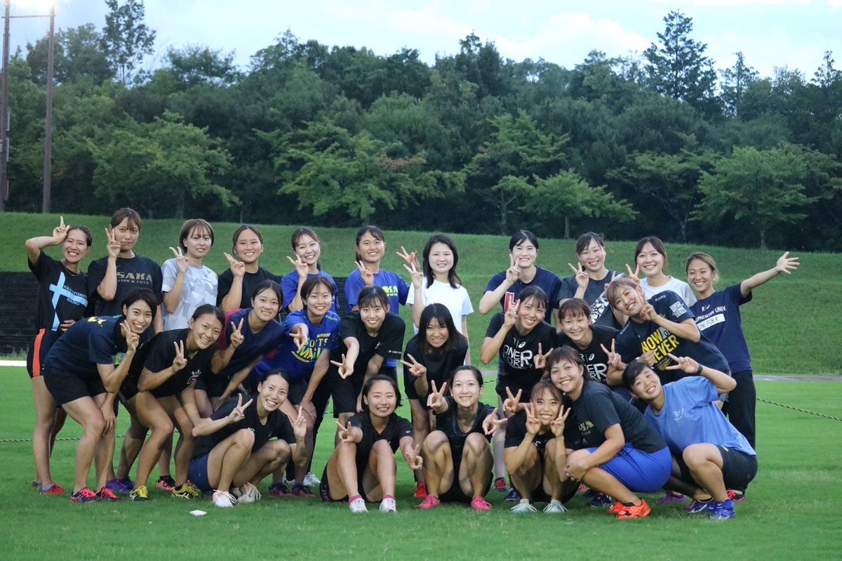 明日のBeyondは、女子陸上競技部3回生の川中御貴さんです🏃‍♀️

4回生の引退を間近に控え、今後チームを支える最上回生となる意気込みやチームに対する思いについて語っていただきました❗️
お楽しみに🤩

#Beyond #立命館大学AVA #立命館 #体育会