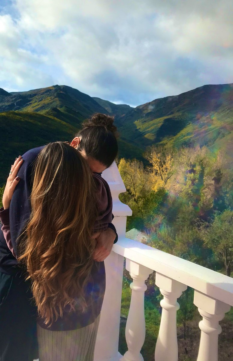 soylazarzamora's tweet photo. Se me llena el corazón en este sitio. 🪵🍃🍂🍁🌰🤎 #leonesp #cabrera #cabreira #odollo https://t.co/O5KbH56mtO