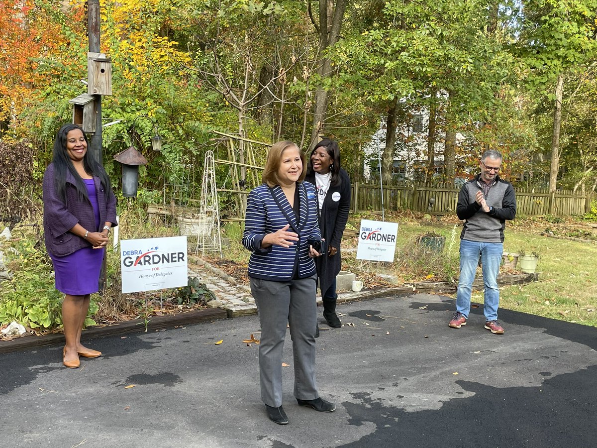 SenatorHashmi's tweet image. Chesterfield is fired up and ready to elect @Debra4Delegate to the House of Delegates! Excited to be supporting her alongside Majority Leader @C_Herring and Mike Town from @LCVoters.