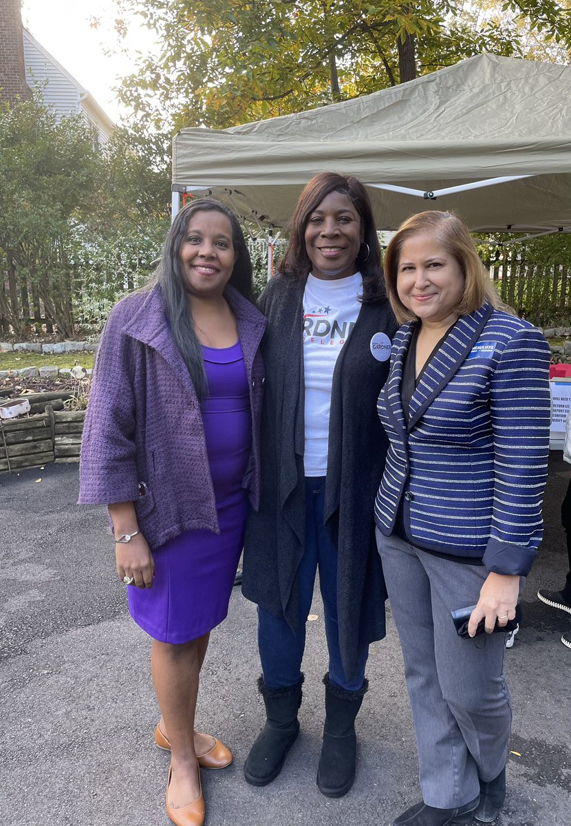 SenatorHashmi's tweet image. Chesterfield is fired up and ready to elect @Debra4Delegate to the House of Delegates! Excited to be supporting her alongside Majority Leader @C_Herring and Mike Town from @LCVoters.