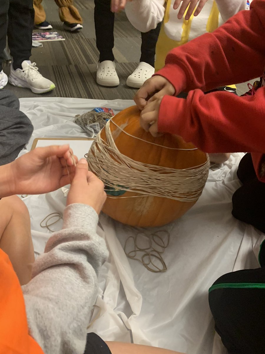 MrsRayin5th's tweet photo. Testing Transfer of energy, kinetic and potential energy. Unfortunately our fun ran out when the bell rang. We canβt wait to either see an exploded pumpkin or continue the efforts on Tuesday. #explodingpumpkin #scienceisfun #energy #kidsdeserveit @BVWolfSprings #halloween https://t.co/EsYDehkxk4