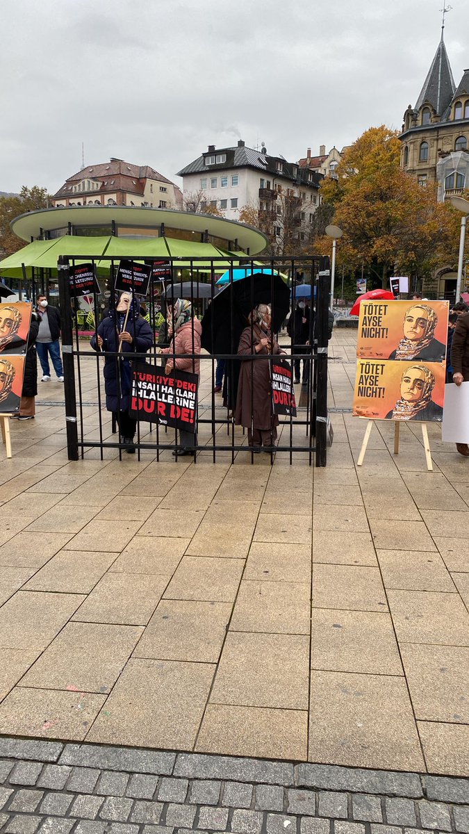 HRDefsTR's tweet photo. Hasta tutukluların sesi olmak için Ştutgart'dayız.

HastaTutsaklara Özgürlük
#StopKillingPoliticalPrisoners https://t.co/7YmGT43M6M
