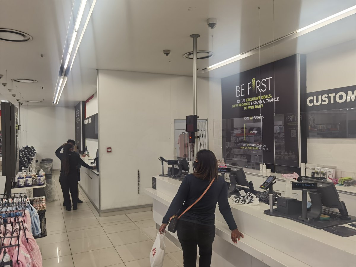 AMMenhennet's tweet photo. @WOOLWORTHS_SA Collecting a card at Woolworths Boksburg, takes 30+ minutes because although there are many employees around, none of them seem to be working but rather here to laze around and play on their phones. Managers especially non existant https://t.co/Tb2UDUBfCy