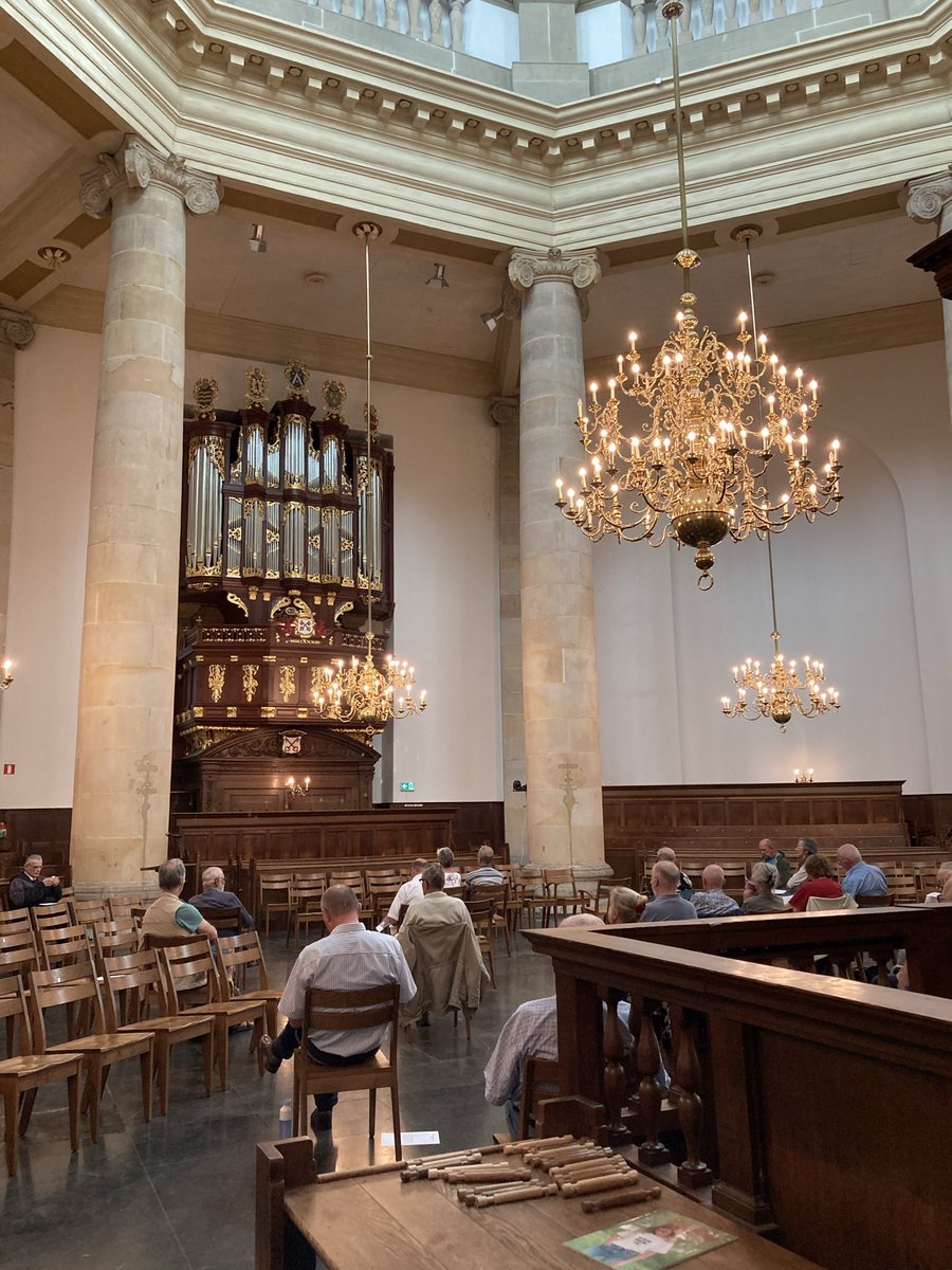 gpcmol's tweet photo. Weer een heerlijk orgelconcert in de #marekerk #leiden met een prachtig programma door Jos van der Kooy. Ein feste Burg ist unser Gott. #lutherlied https://t.co/0bGFA1lkzM