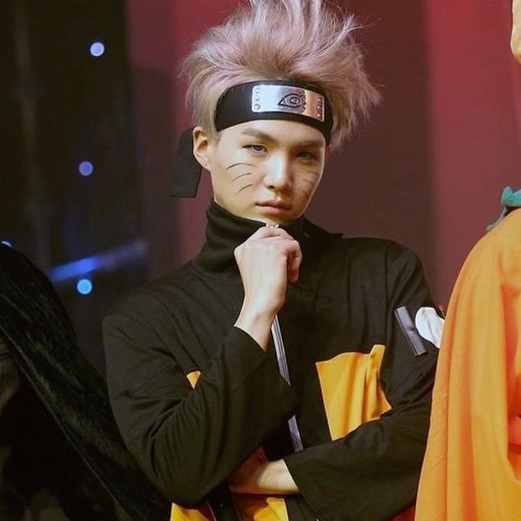 ireumeunmai's tweet photo. back when yoongi dressed as naruto, look at his kagebunshin technique sign 😭🤍 dattebayo~ https://t.co/H76C5RGTLp