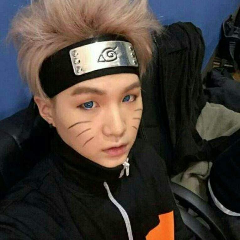 ireumeunmai's tweet photo. back when yoongi dressed as naruto, look at his kagebunshin technique sign 😭🤍 dattebayo~ https://t.co/H76C5RGTLp