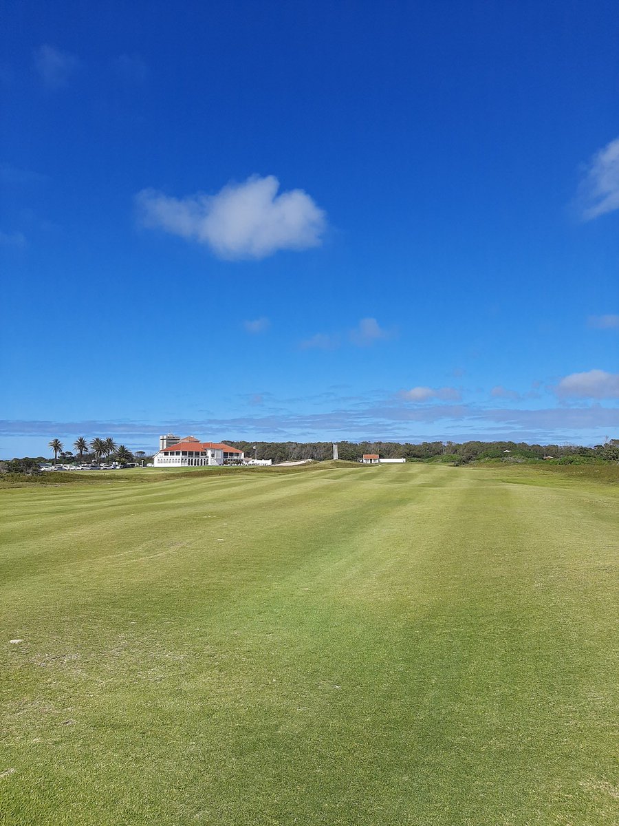 JacquinHess's tweet photo. #HumewoodGolfClub is so iconic when talking golf. Only true links in South Africa. Always in great condition. Always windy #JH #Golf #BeGreat https://t.co/tdLGtvagwZ